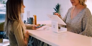 お金を使っている実感が湧きづらい